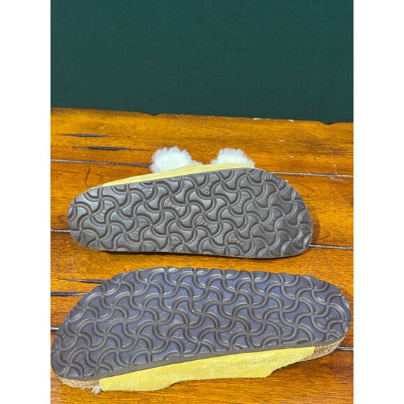 Birkenstock Yellow Shearling Sandals - Picture 6 of 7